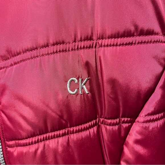 Calvin Klein puffer jacket - Picture 5 of 5